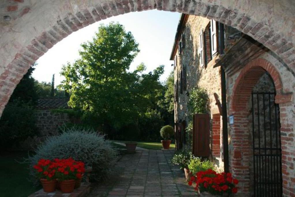 Petroio Podere Gli Oppi Toscanaヴィラ エクステリア 写真